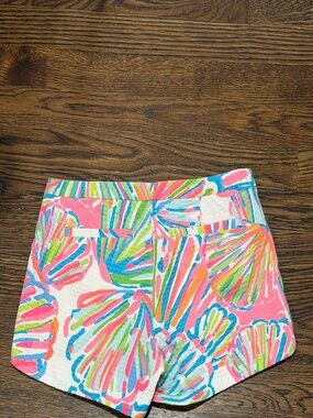 Lilly Pulitzer Seashell Print Callahan Shorts Size 00